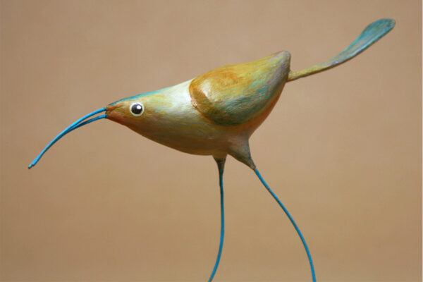 scultura uccello azzurro di Richolly Rosazza